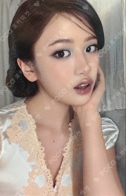 An-Young : ANYUJIN x JANGWONYOUNG Media Exhibition REWARD photocard